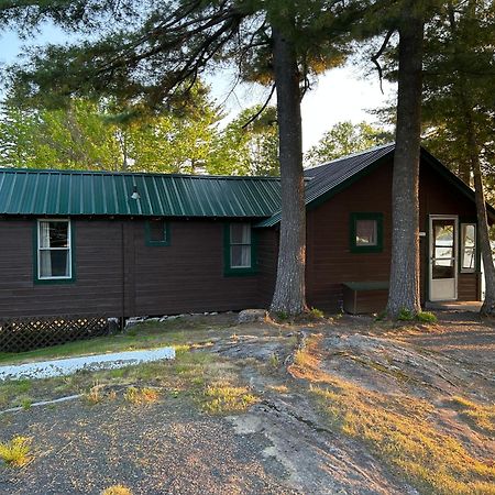 Paddler'S Rest Lakeside Cabins And Motel Long Lake Esterno foto