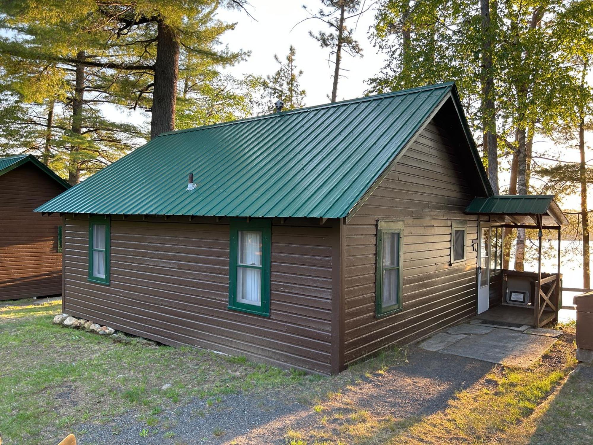 Paddler'S Rest Lakeside Cabins And Motel Long Lake Esterno foto