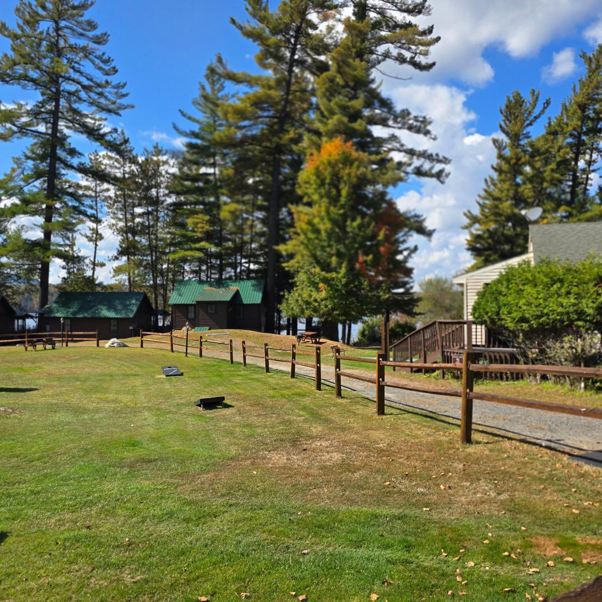 Paddler'S Rest Lakeside Cabins And Motel Long Lake Esterno foto