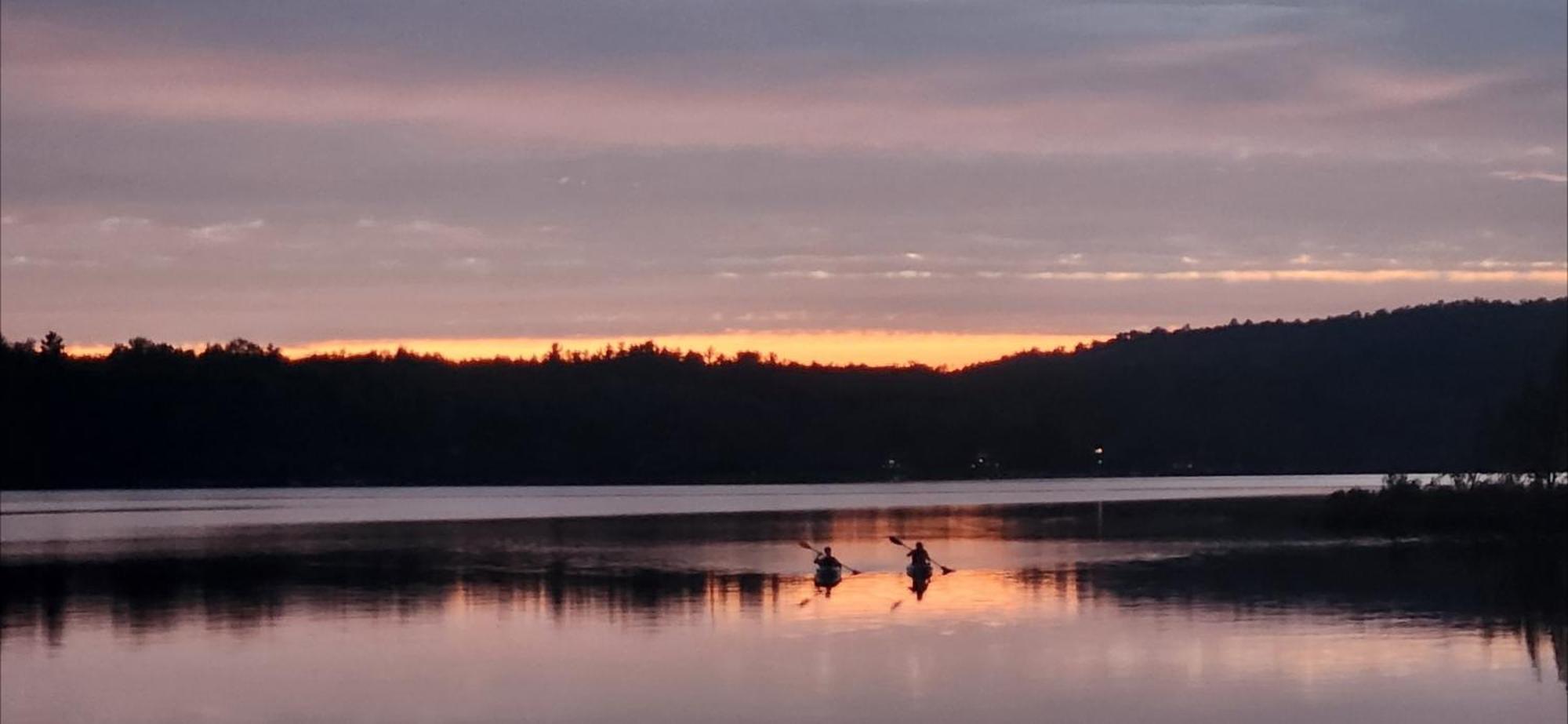 Paddler'S Rest Lakeside Cabins And Motel Long Lake Esterno foto
